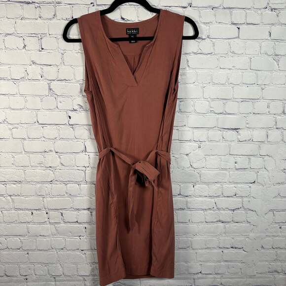 Nicole Miller Dresses & Skirts - Nicole Miller Casual Belted Shift Dress W/ Pockets Size 4